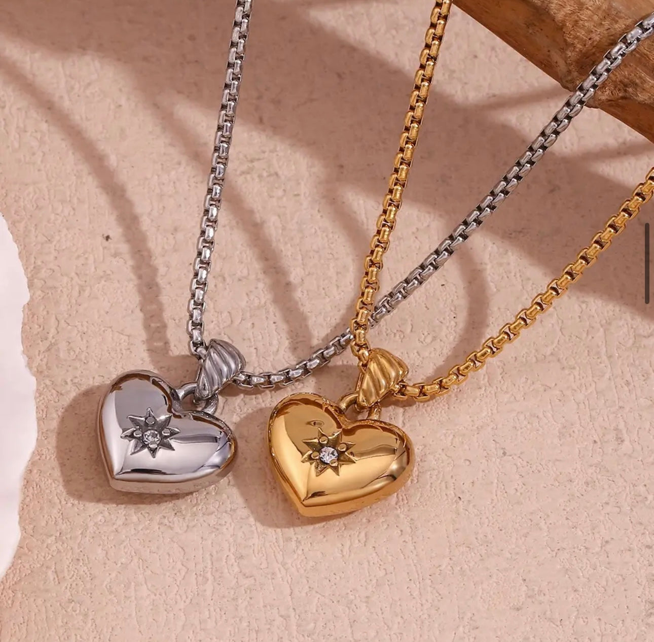 ANGEL HEART NECKLACE