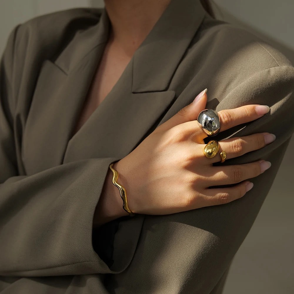 STATEMENT RING
