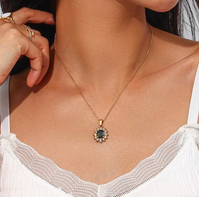 ELLA NECKLACE