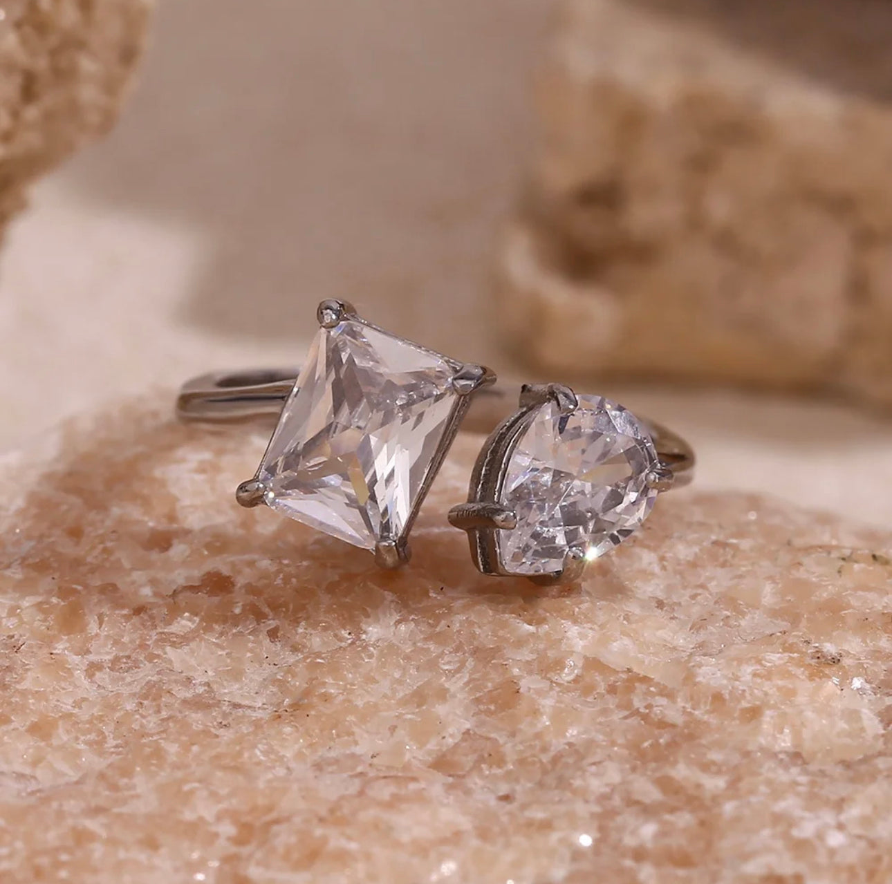 PRINCESS RING