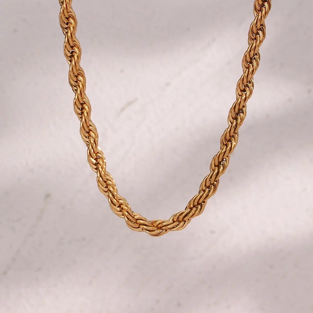 SO TWISTED CHAIN