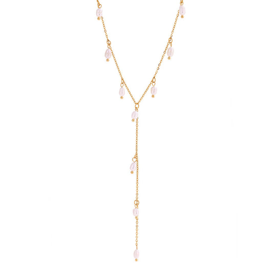 PEARLS ON ME NECKLACE